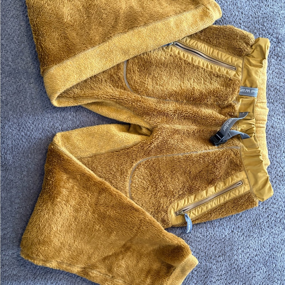 Wander Gold Joggers